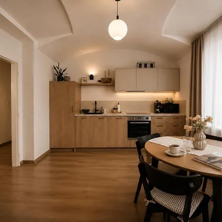 Boutique Center Apartment *