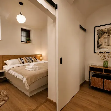 Apartment Boutique Center *