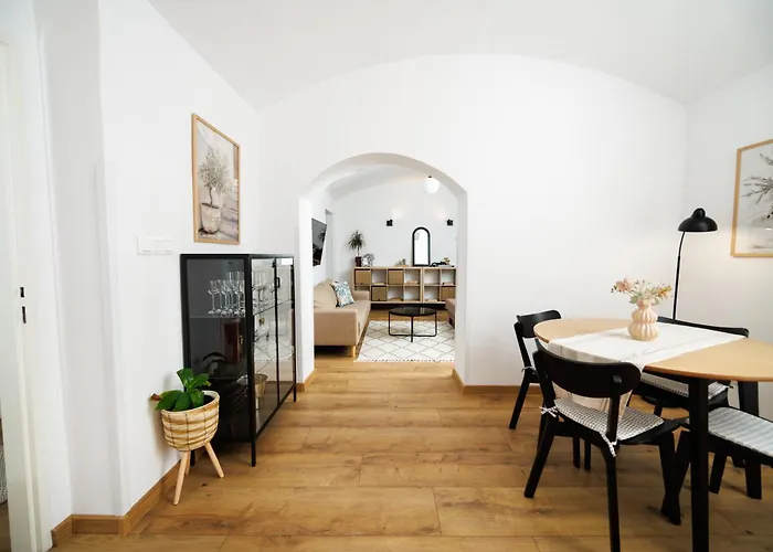 Boutique Center كَشّا